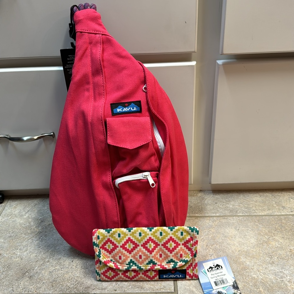 Kavu Rope Bag in Peony and wallet big spender in Spring montage NWT
